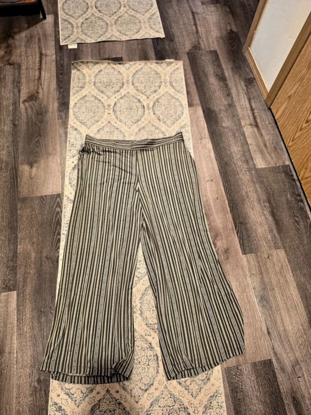 XXI Striped Wide Leg Pants in Green & White Size XXL